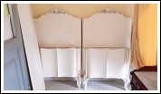 Lettino matrimoniale o singoli laccato shabby.  193profondita x 180 lx 155h