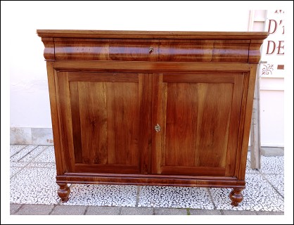 Credenza Luigi Filippo Cappuccina stretta.  127lx36,5px109h