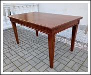 Tavolo allungabile rettangolare a tiro. 150x90x81h. 270aperto