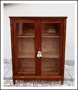 Vetrina, libreria in noce massello. 134lx49px171h