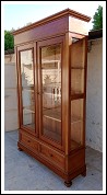 Cristalli era, libreria, vetrina di grandi dimensioni.