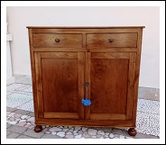 Credenza da ingresso poco profonda. 102x102x33