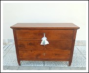 Antico comoncino Luigi xvi di piccole dimensioni.118lx40px86h