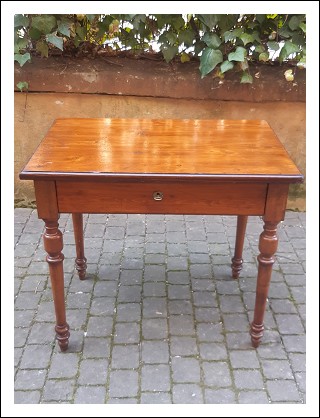 Tavolino scrittioio antico