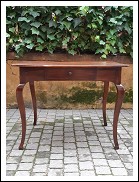 Tavolino scrittoio modenese antico Luigi XV in noce