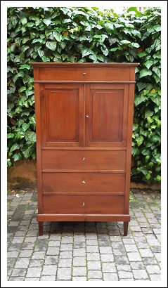 Secretaire emiliano antico in ciliegio con segreto