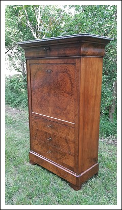 Secretaire Luigi Filippo cappuccino, con segreti, in noce e radica