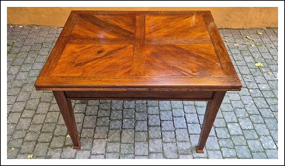 Tavolo antico allungabile a tiro cambe a piramide