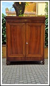 Armadio credenza antico emiliano Carlo X in noce